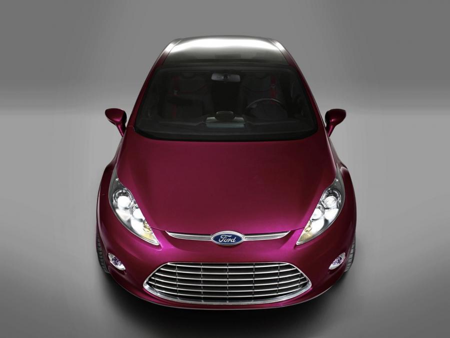  Ford Verve Concept 2007 года  (фото 18 из 37)